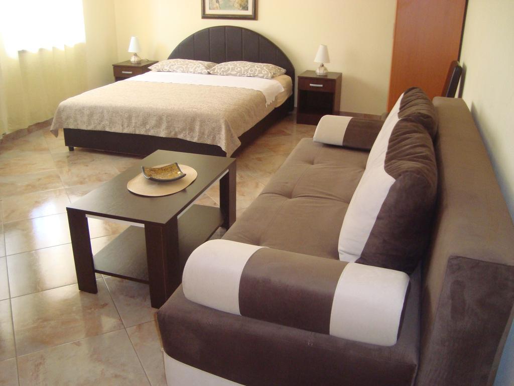 Apartment Adela Котор Екстер'єр фото