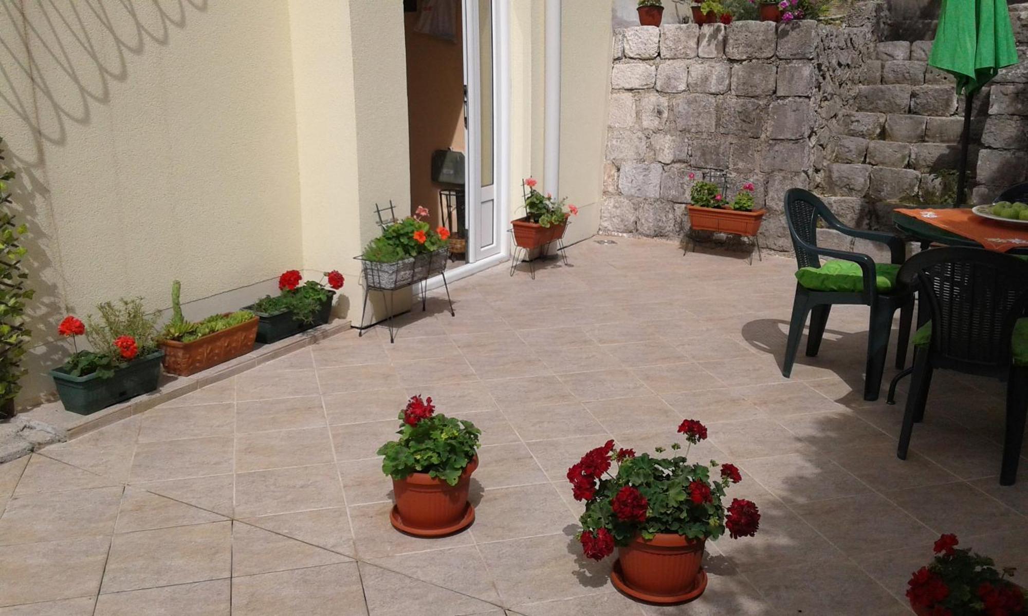 Apartment Adela Котор Екстер'єр фото